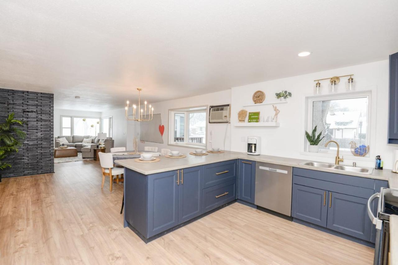 New Remodeled Townhome In Central Fargo Exteriér fotografie